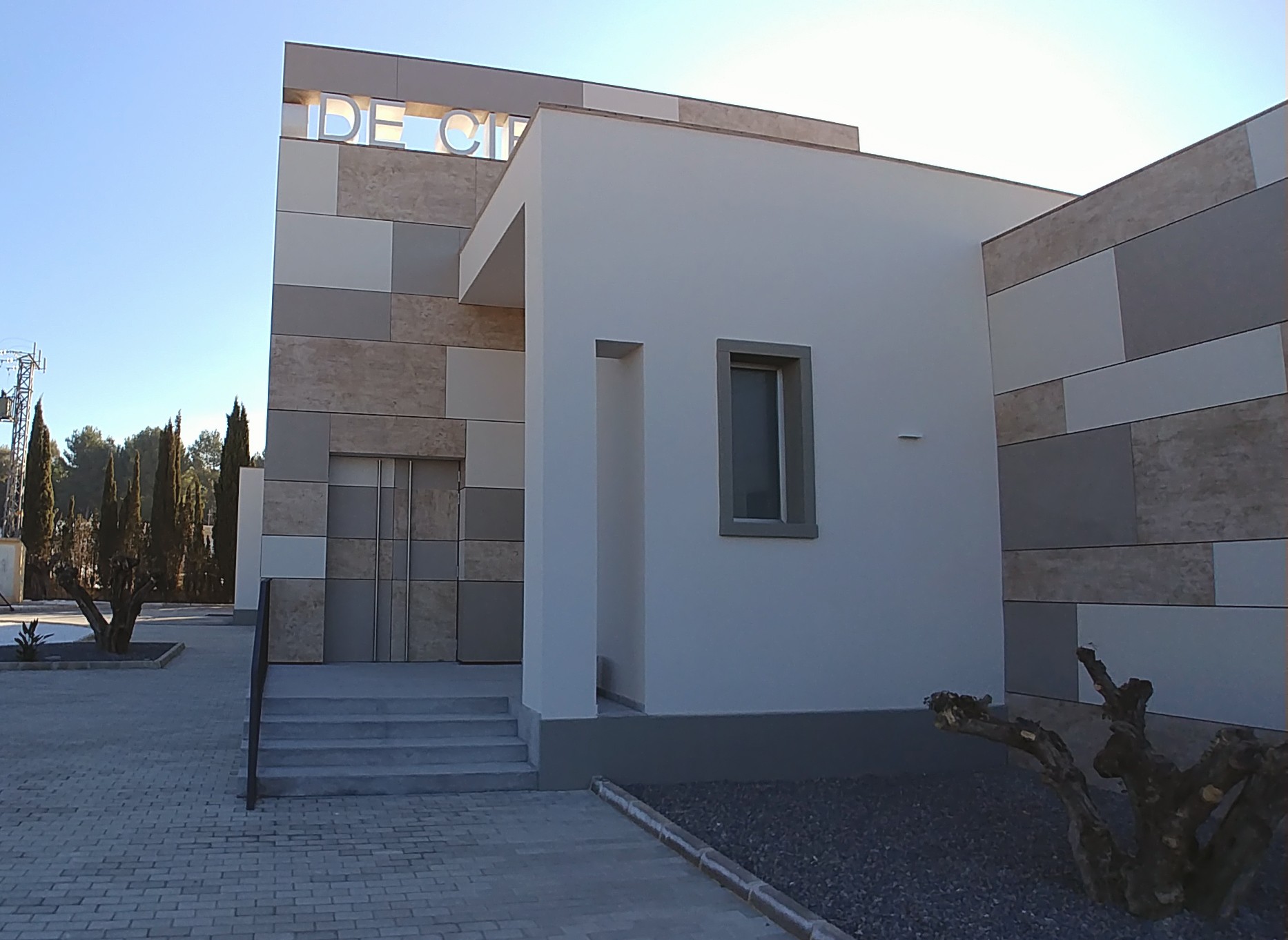 tanatorio-cieza-aqp-arquitectos